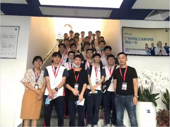 最新名企招聘,最新名企招聘，小巷深處的獨(dú)特小店，等你來(lái)探索！