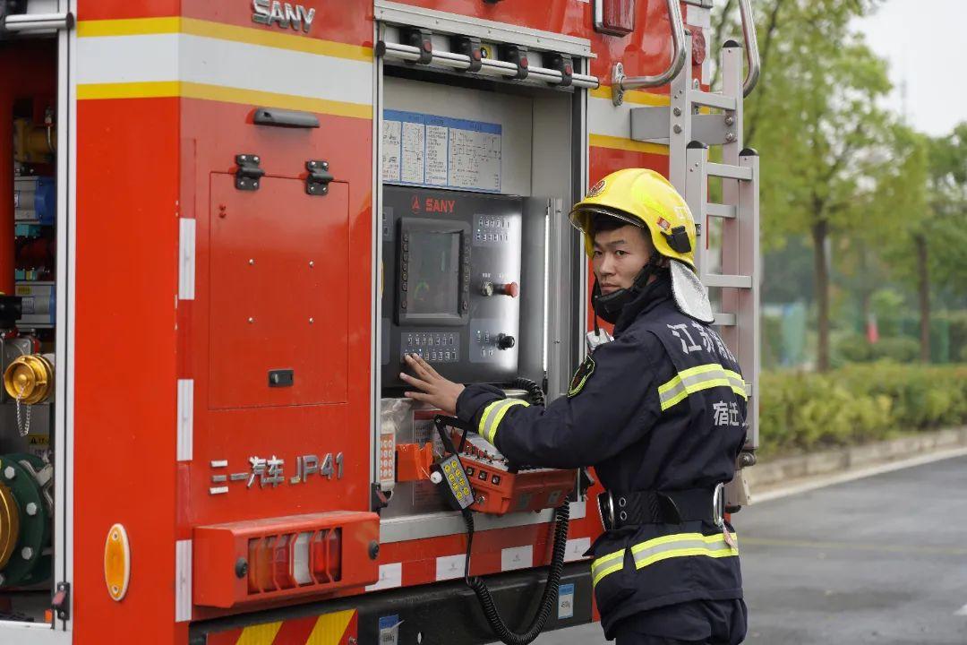 江蘇大火最新進(jìn)展，持續(xù)關(guān)注火勢(shì)情況及救援動(dòng)態(tài)