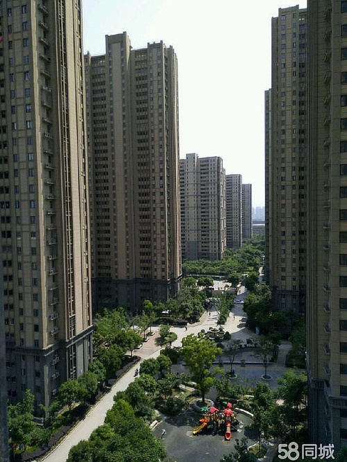 最新七彩星城房價揭秘與趨勢分析