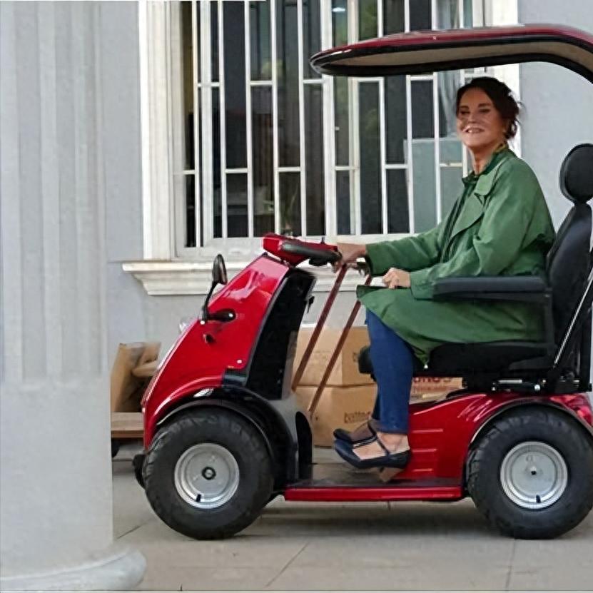 外國(guó)人觀看中國(guó)電視劇，變化中的啟示與自信成就感的展現(xiàn)