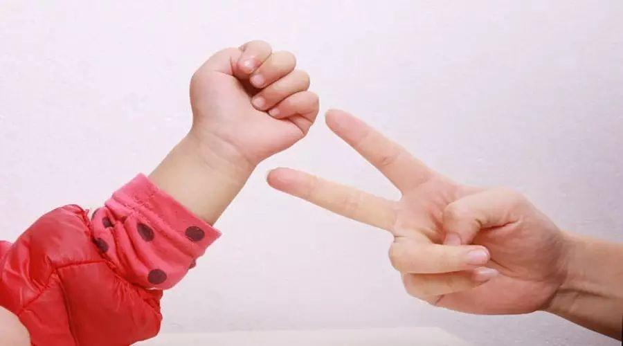 幼兒大班最新趣味手指游戲集錦，玩轉(zhuǎn)手指游戲，快樂(lè)成長(zhǎng)！