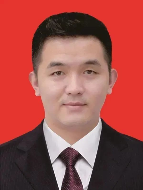 四川干部任前公示，探索小巷中的獨(dú)特風(fēng)味小店之旅