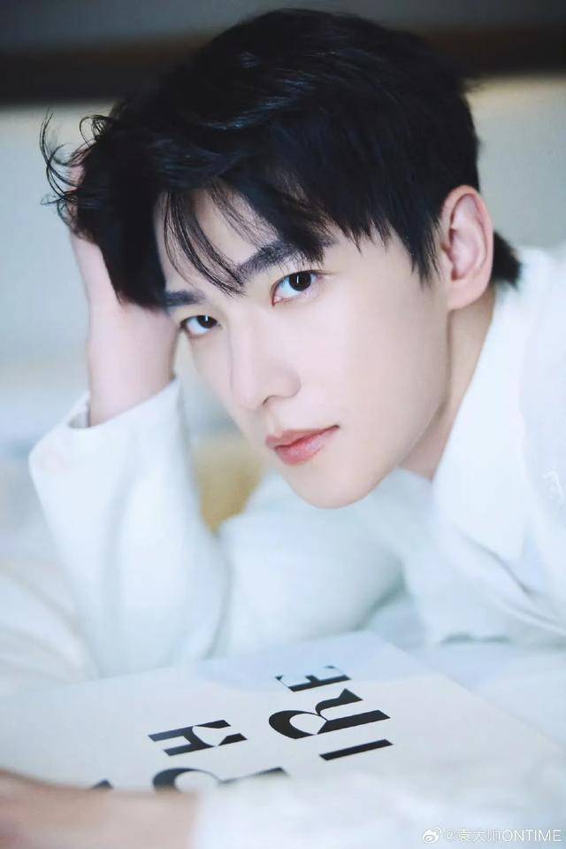 楊洋最新圖片大全，偶像魅力的多維解讀與展現(xiàn)