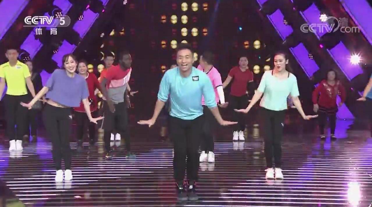 王廣成最新健身舞，小巷深處的舞動魅力