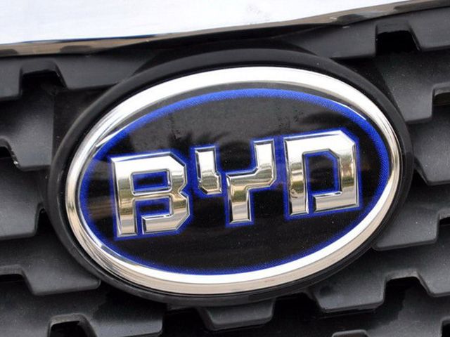 BYD最新車標引領時尚潮流，獨特設計展現(xiàn)新風向！