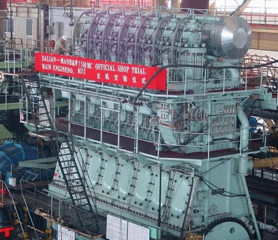 國(guó)產(chǎn)航母最新圖片，科技巨擘重塑未來(lái)視界，海洋守護(hù)者展現(xiàn)大國(guó)力量