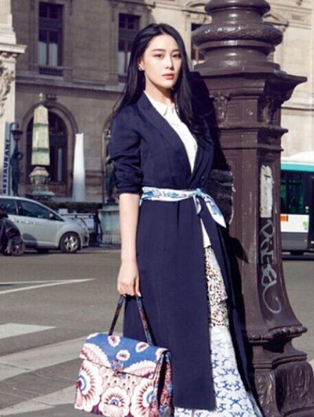 范冰冰最新街拍，時尚潮流的新標(biāo)桿典范