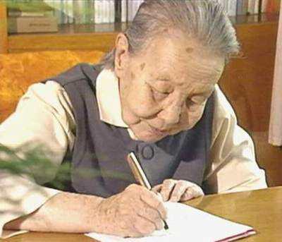 科技新品重塑視界，最新真實吐血照片分享