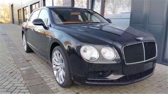 最新賓利飛馳，豪華與技術的極致融合