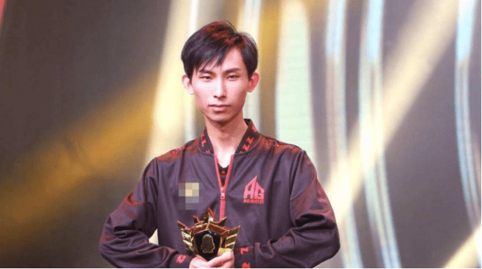 夢淚最新視頻，變化中的學(xué)習(xí)之旅，自信與成就感的起點