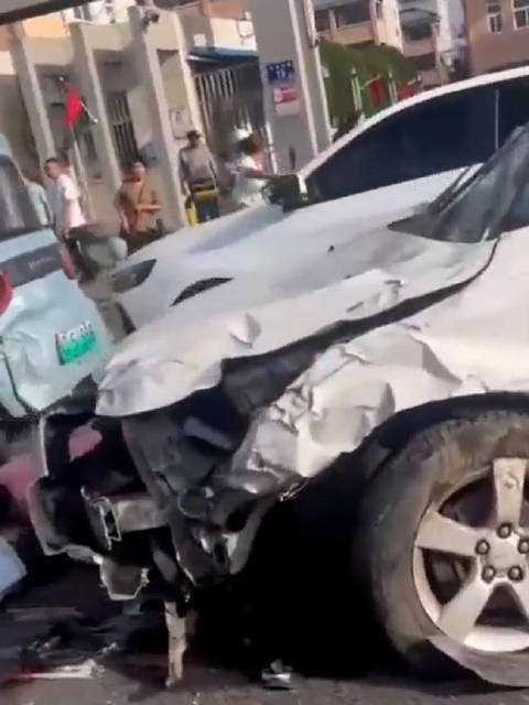 運(yùn)動(dòng)場(chǎng)館燈具 第109頁(yè)