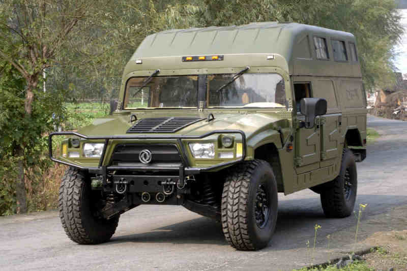 東風(fēng)最新軍車震撼登場(chǎng)，展現(xiàn)雄姿！