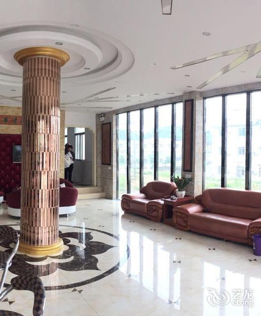 安慶華清池最新頭牌，時(shí)尚與休閑的完美交融