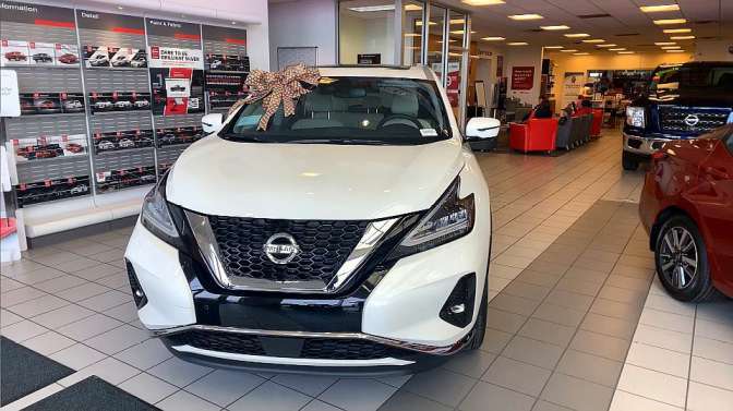 最新款日產(chǎn)，科技與舒適的完美融合