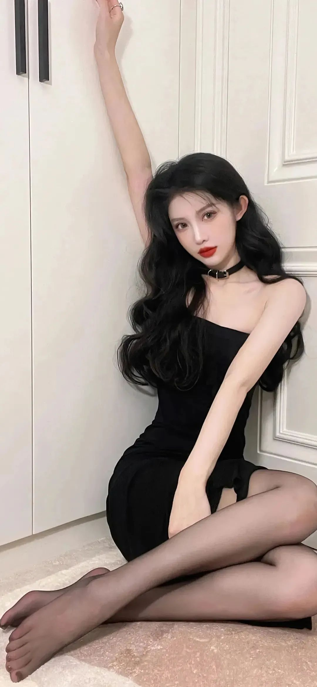 時尚美女圖片精選，最新潮流盡收眼底