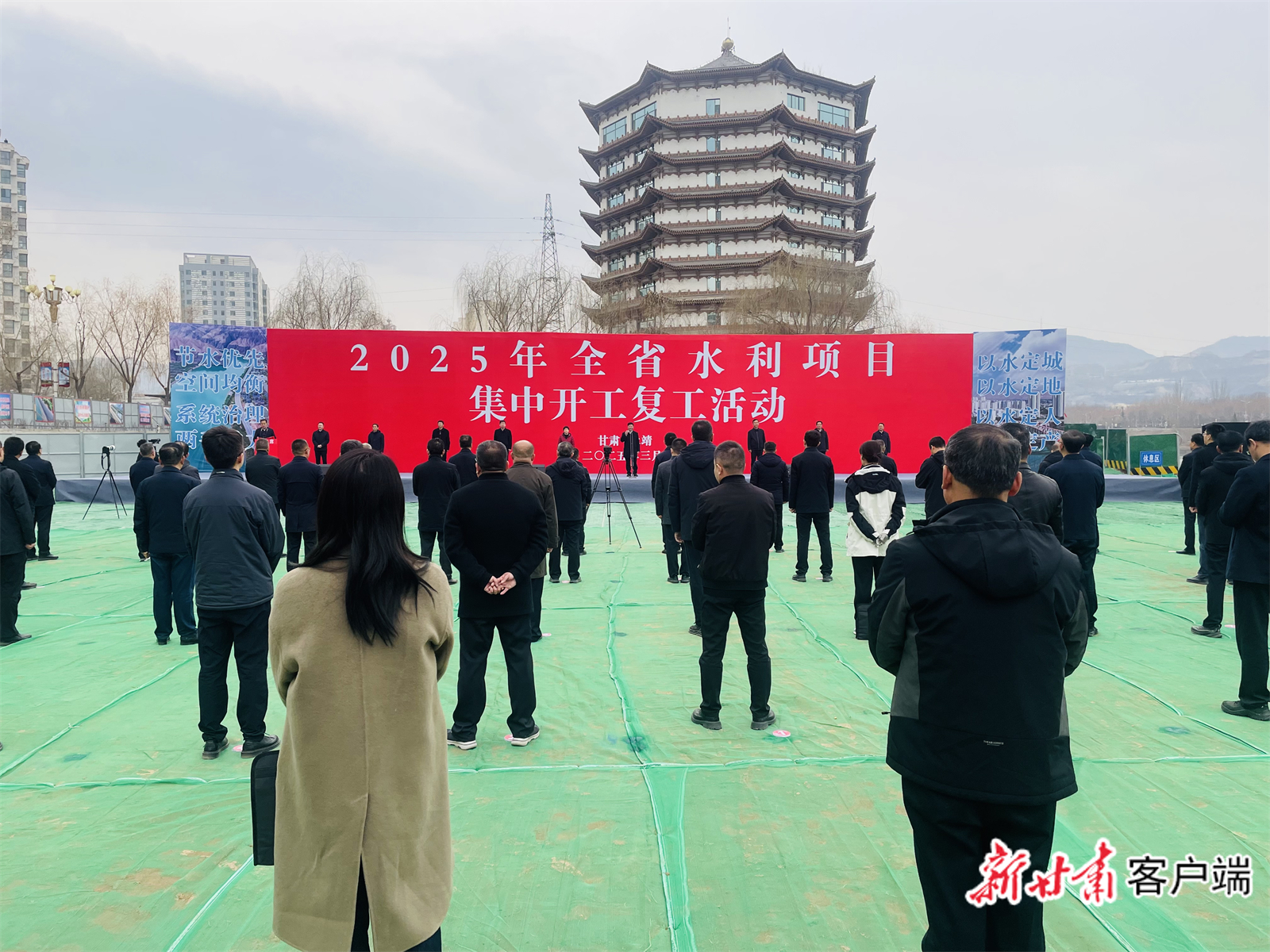 甘肅復(fù)工最新動(dòng)態(tài)，自然美景探索之旅，重拾內(nèi)心平靜