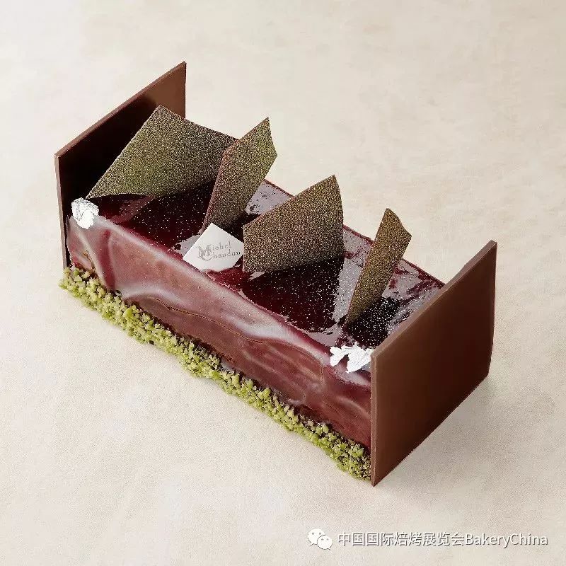 傳統(tǒng)與創(chuàng)新交融，最新三層壽糕的誕生與演繹