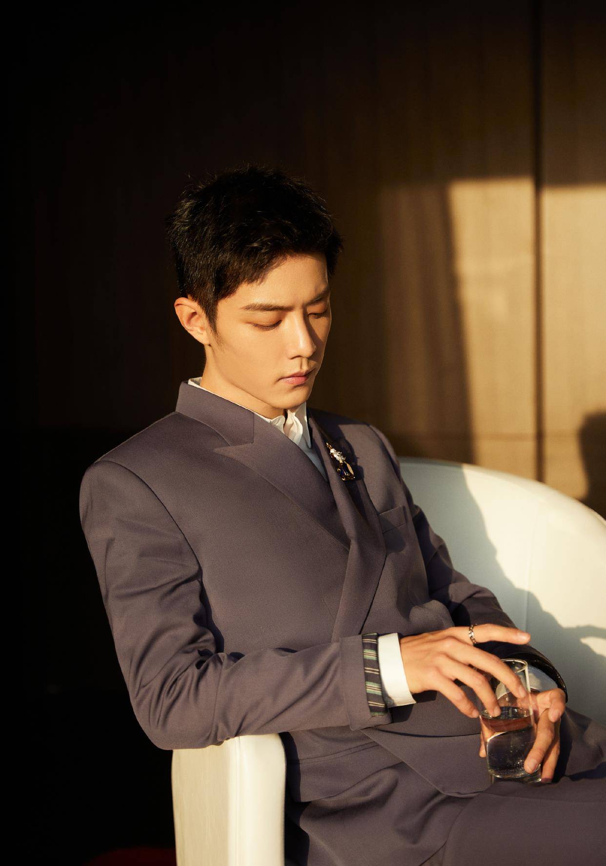 肖戰(zhàn)商務最新動態(tài)，自信與成就感的勵志之旅匯總