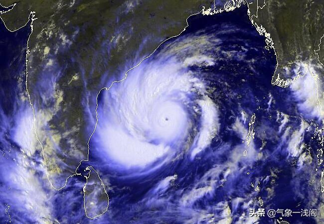 最新預(yù)報(bào)，關(guān)注臺(tái)風(fēng)動(dòng)態(tài)，警惕臺(tái)風(fēng)影響