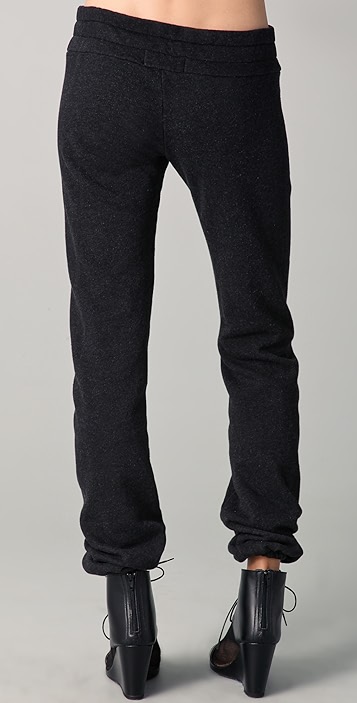 十字褲最新潮流，時尚潮流還是爭議話題？