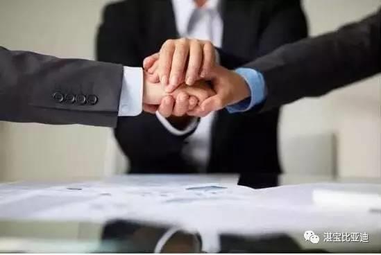 黃金交易最新價格及市場走勢分析，多方觀點與個人立場探討